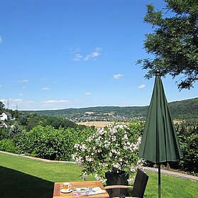 Blick ins Ahrtal nach Bodendorf