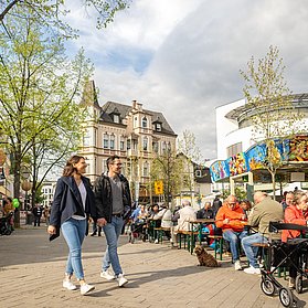 Ahrtal-2025-002-Platz an der Linde