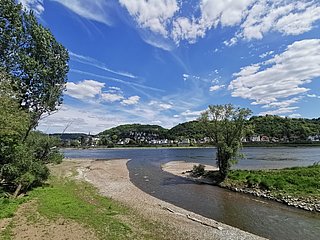 Bei Sinzig: Die Mündung der Ahr in den Rhein