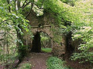 Torbogen Wensburg im Liersbachtal