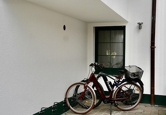 5 Abstellplätze für Fahrräder