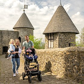 Familienausflug Burgruine Nürburg