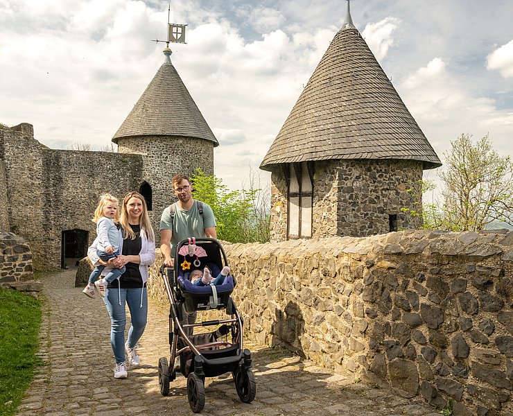 Familienausflug Burgruine Nürburg