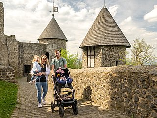 Familienausflug Burgruine Nürburg