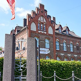 Adenauer Zunftbrunnen