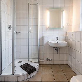 Doppelzimmer Stammhaus - Bad