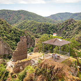 Burg Are