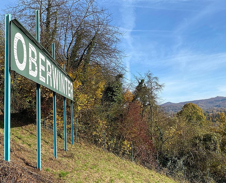 Die Wanderung beginnt mit einem steilen Anstieg gleich hinter der Freiwilligen Feuerwehr Oberwinter