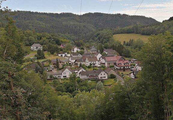 Blick auf Fuchshofen zwischen Eichenbach und Wershofen