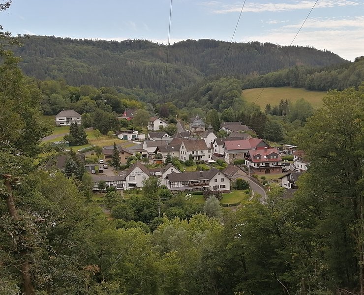 Blick auf Fuchshofen zwischen Eichenbach und Wershofen
