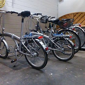 Abgeschlossener_Raum_für_Fahrräder_oder_Motorräder