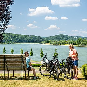Pause am Rheinradweg bei Remagen
